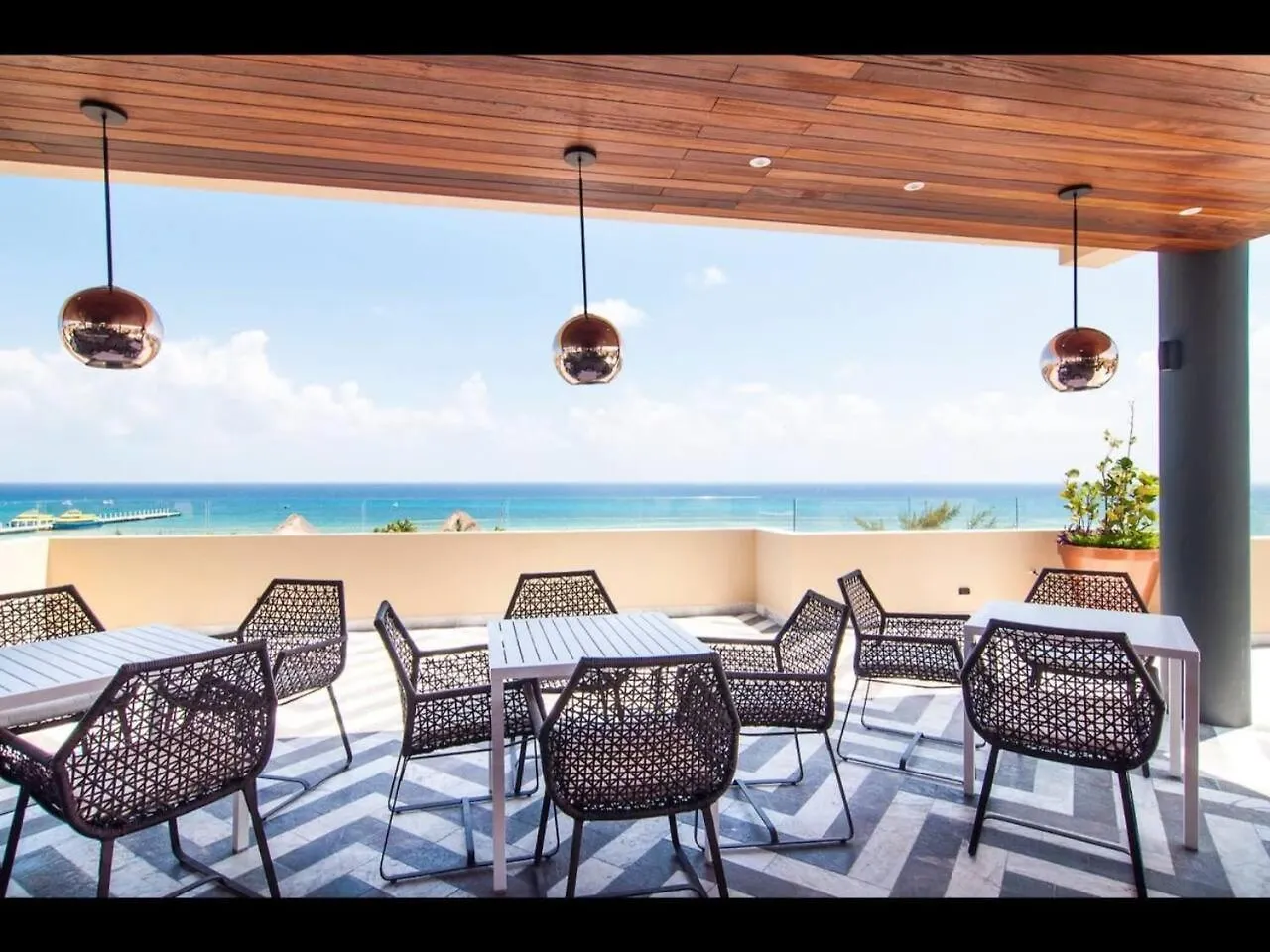 1Br 1Ba In Singular Joy, Best Location In Town Playa del Carmen Apartment